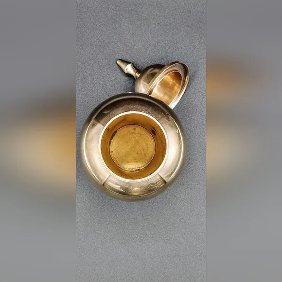 Vintage 9" Brass Ginger Jar with Lid Made In India By Decorative Crafts Inc. - Picture 2 of 5